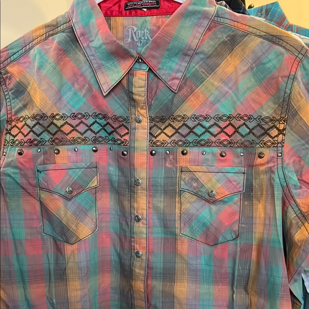 Wrangler Blue and Orange Button Down Shirt with Western Flair